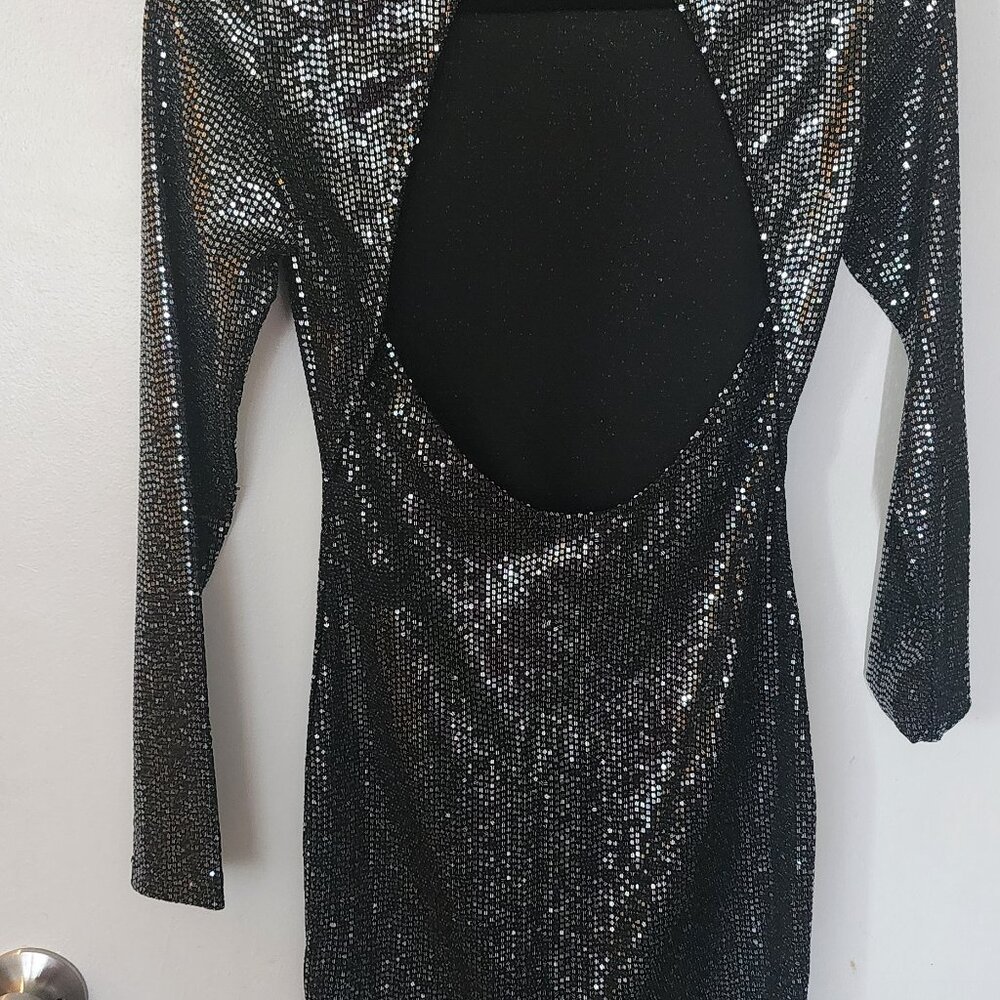Gorgeous party dress! - Picture 5 of 7